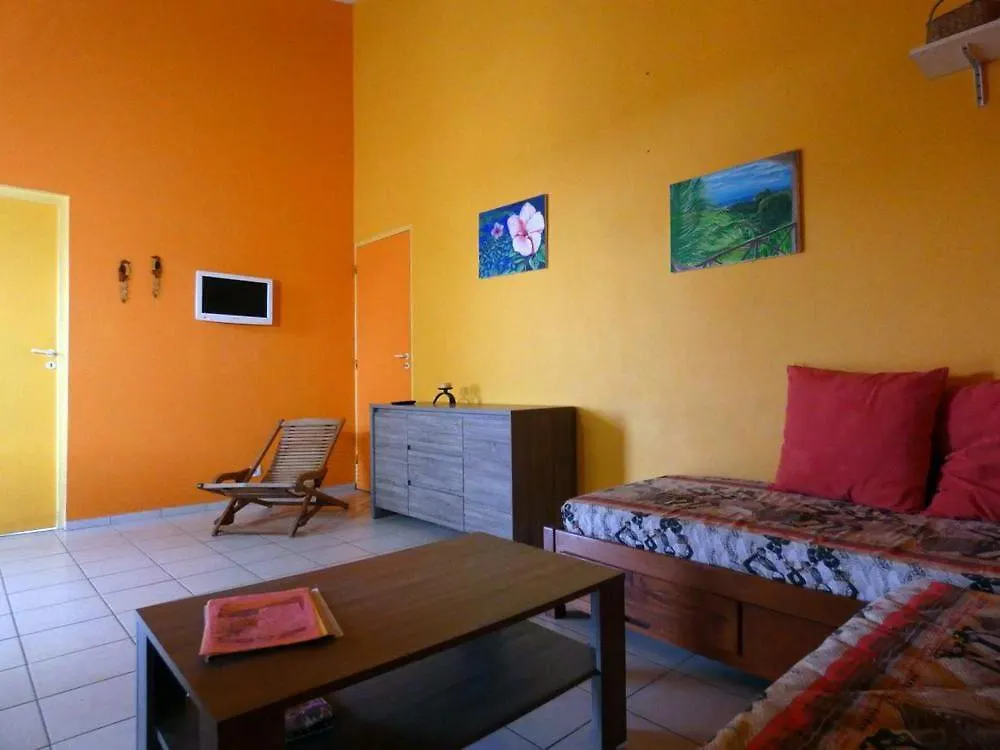 Appatement Alpinia Aux Gites Les Balisiers Deshaies Guadeloupe